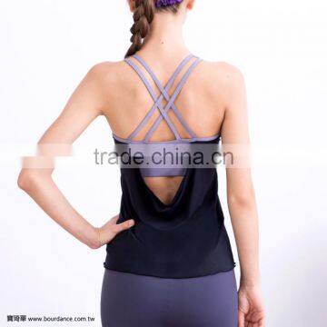 Sportswear women wear yoga straps tops