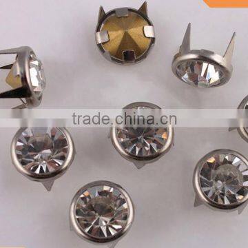 Sedex Audited Factory 2 Pillar Metal Rhinestone Nail Prong Studs photo-4