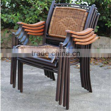 2016 New Design Stackable Outdoor Resin Wicker Rattan Chair Metal Legs