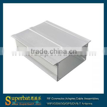 Fanged extruded aluminum pool enclosures