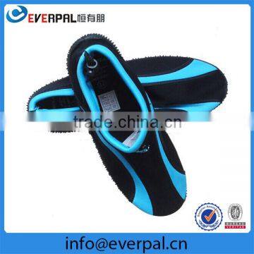 neoprene beach shoes for men