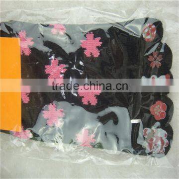 Model Cotton Dress Black Color With Flower Design Socks With Toe Classical Style