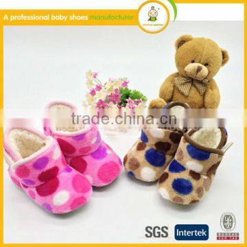 2015 high quality low price of the new born the warmest winter baby boots of 0-8mos