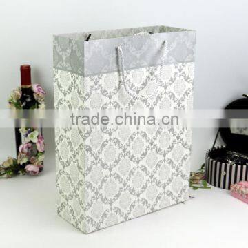 Direct Factory Machine Made Luxury custom paper bag Hand bag factory directly sell