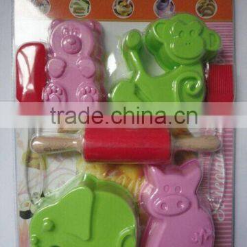 Childrens Silicone Bakeware Baking Set photo-4