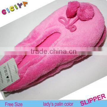 New design winter bedroom slippers with ball cute plush slippers