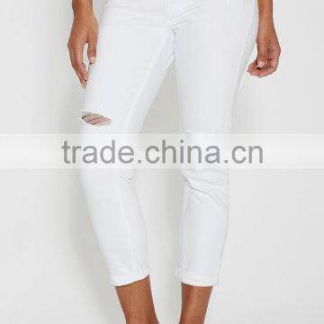tomboy jeans in white with destruction #97181