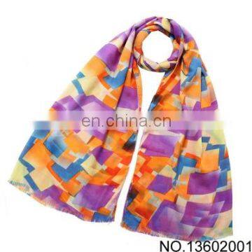 Retro geometric printed fashion scarf wholesale Manual tassel twill fluorescent scarf