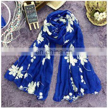 New Spring Section of High-grade Silk Elegant Blue Pattern Breathable Thin Embroidery Shawl Female Scarf