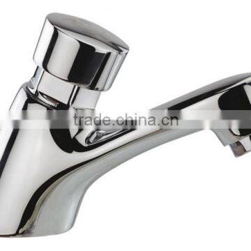 Brass delay time water tap