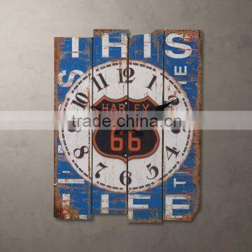 Oblong shabby chic wall clock made of wood                        
                                                Quality Choice