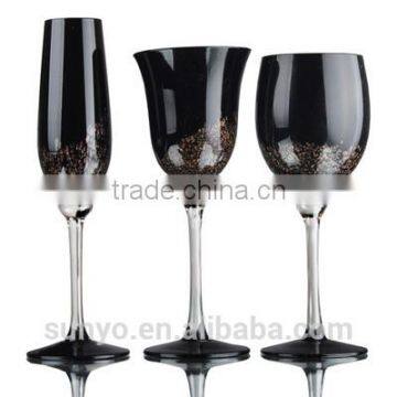 Gold Pointlize Decorative Black Champagne Glasses