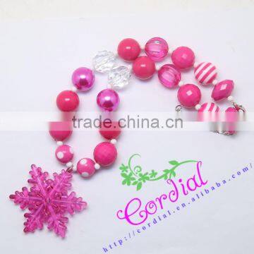New Arrival High Quality Fashionable Kids Costume Jewelry Handmade Bubblegum Hot Pink Beads Snowfake Necklace For Christmas