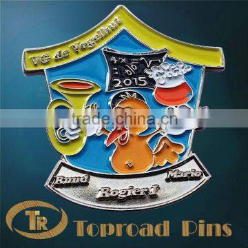 cheap 2D custom lapel pins with butterfly backing 1cm thickness