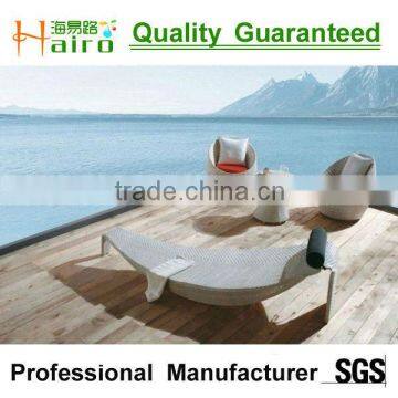 All weather rattan outdoor lounger 2015