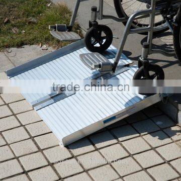 HomCom 2' Folding Portable Loading Mobility Wheelchair Threshold Ramp