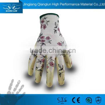 Polyester knitted smooth nitrile coating cheap gardening gloves