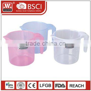 medical plastic measuring cup