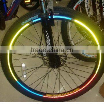 Riding at night the necessary equipment Spoke reflector Mountain bike reflective strips Rim steel wire card reflective spoke