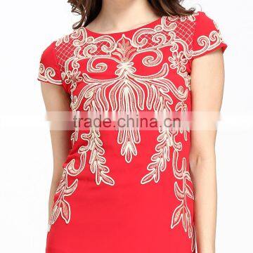 2017 Embroidered Red Cloth Woman Model Midi Dress photo-2