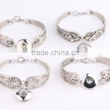 Free Sample Vintage Flower Design Bangle Two Parts Lobster Clasp Bangle Diy Snap Button Charm Bangle photo-3