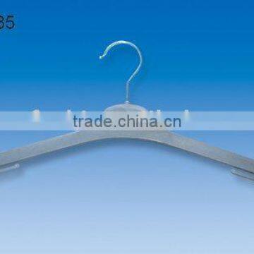 pyjamas hanger (#2085)