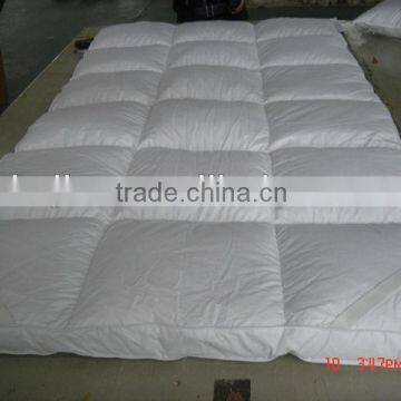 mattress comforter