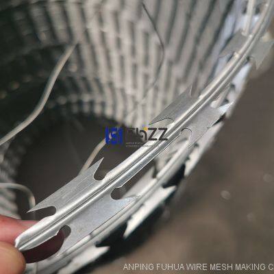 Galvanized Razor Blade Barbed Wire BTO-30 Medium Barbs 300mm Diameter for Perimeter Protection