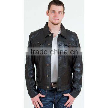 Leather Jackets / Leren jassen / Vestes en cuir / Lederjacken / Giacche in pelle / Usnjene jakne / Chaquetas de cuero