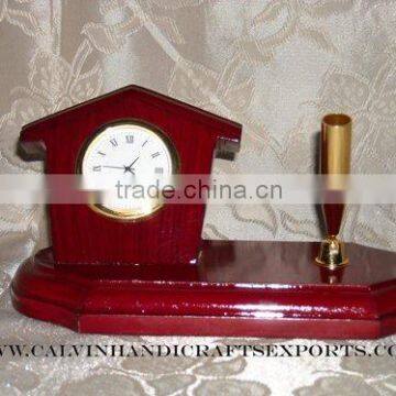 Table watch with pen holder