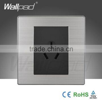 2015 China Wholesaler Hot Sale Wallpad Luxury 16A 110-250V Wall Light Switch Satin Metal Panel 3 Pin Socket Outlet