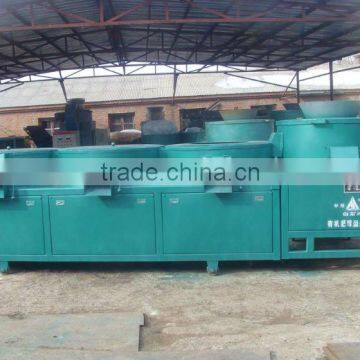 Organic compound fertilizer making machine