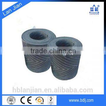 EP NN CC V Chevron/ Patterned Conveyor Belt for packaged materials