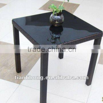 Cheap rattan/wicker dining table