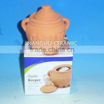 Garlic keeper terra cotta storage