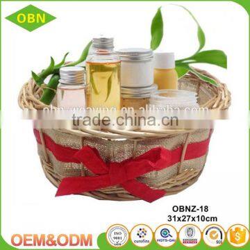 China custom decorative fancy Christmas empty wicker wholesale spa gift baskets