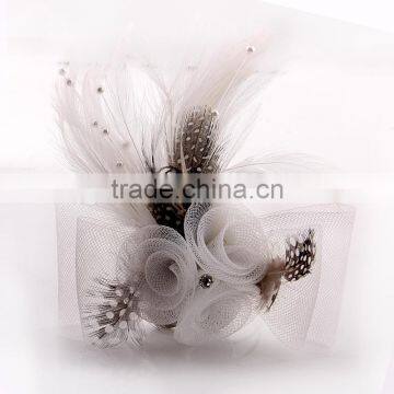 Satin Silk Fabric Flower Feather Brooch Wedding Party Favor Bridal Jewelry New Design Suit Brooch Customized Costume Jewelry photo-4