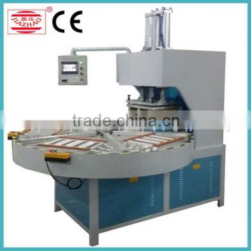 Blister packaging machine for socket