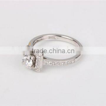 High Quality 925 Silver Engagement Ring With Clear Zircon for Lady Made in China photo-5