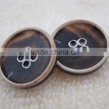 Sedex Audited Factory 2 Pillar Burnt Rim 4 Holes Urea Button, Urea Button photo-2