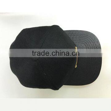 Guangzhou High Quality 5 Panel PU Snake Leather Brim Black Customized Mental Cap photo-4
