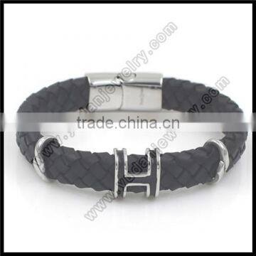 Magnetic Clasp Plain Leather Bracelet photo-3