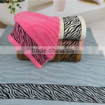 Low Cost Bath Towels 100% Cotton for Hotel Use photo-3