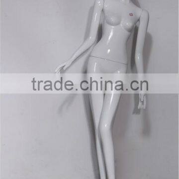 Abstract female mannequin