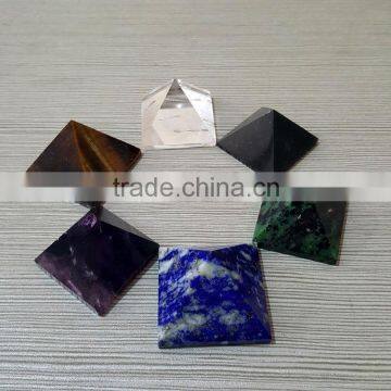 Crystal Gemstones Pyramids for Wholesale