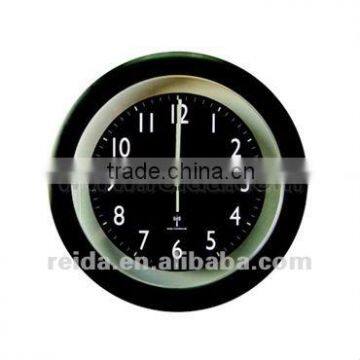 Radio controlled clock