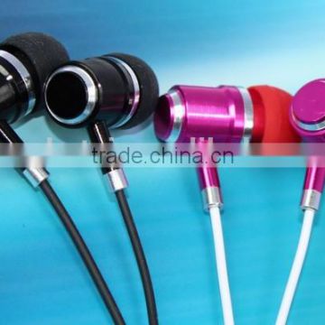 2015 Top quality earphone round cable metal earphone for Mp3/4,phone