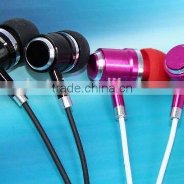 2015 Top Quality Earphone Round Cable Metal Earphone for Mp3/4,phone