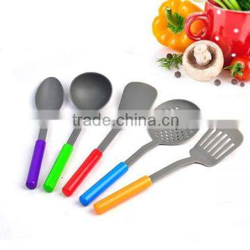 2016 New Collection 5 Piece Colorful Handle Nylon Kitchen Utensil Of Cooking Tools