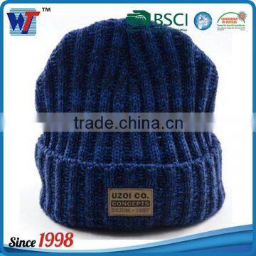 Wholesale custom design knitted winter crochet hats for men with leather patch